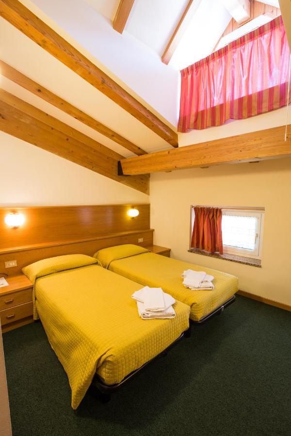 Hotel Fai Fai della Paganella Bilik gambar