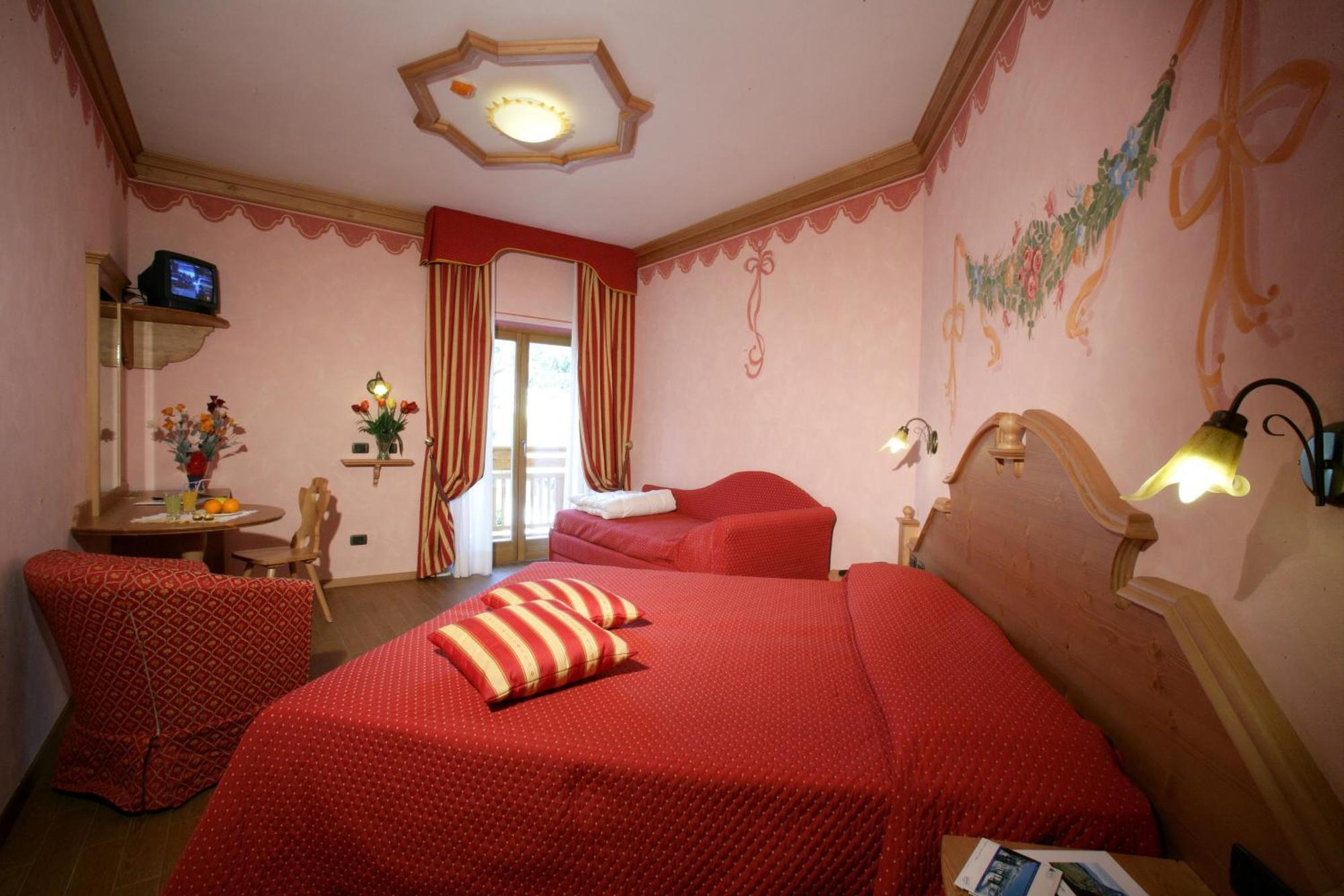 Hotel Fai Fai della Paganella Luaran gambar