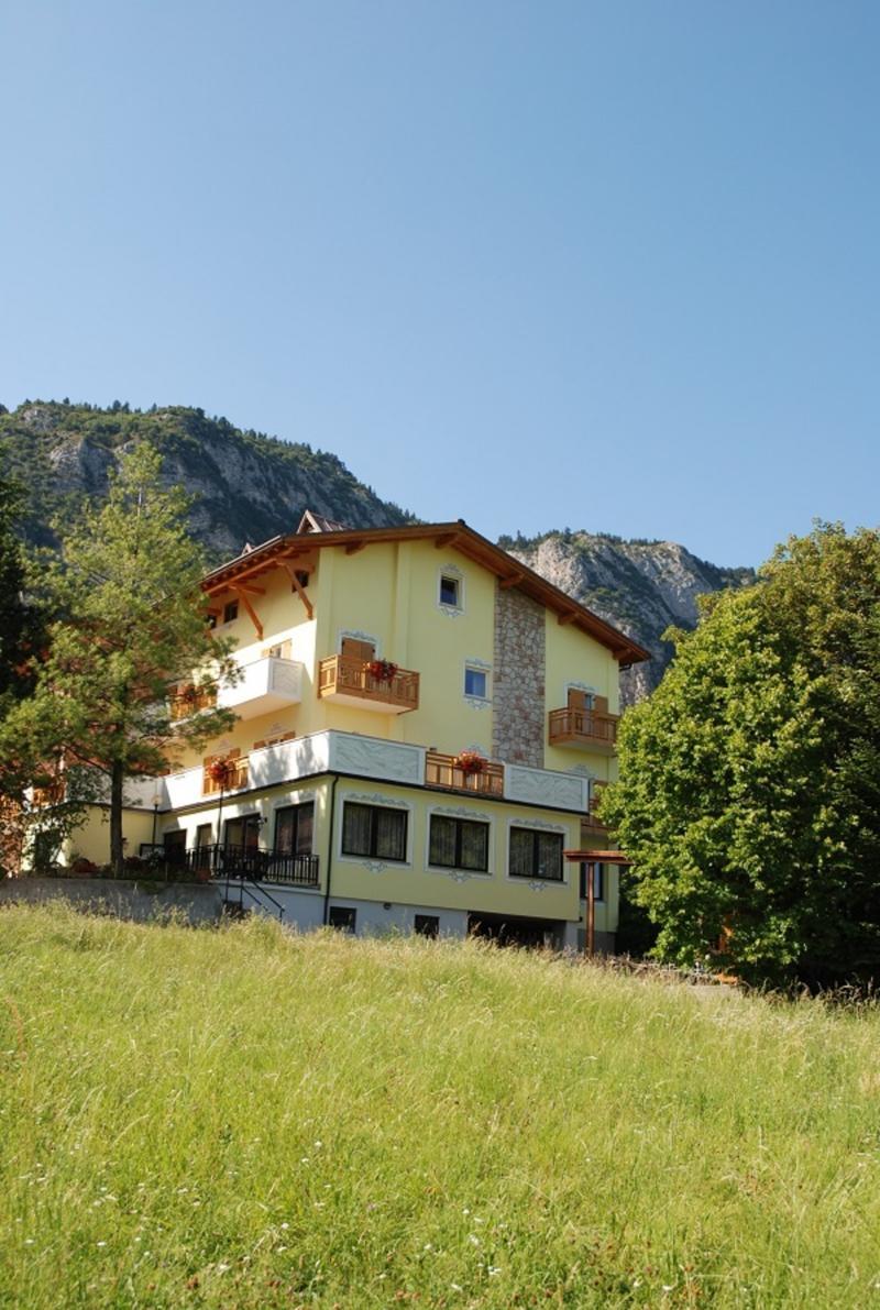 Hotel Fai Fai della Paganella Luaran gambar