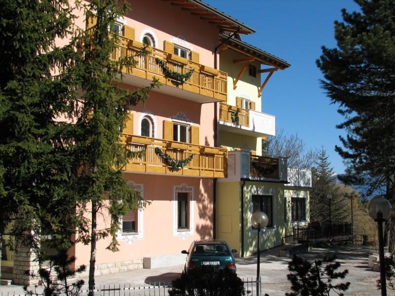 Hotel Fai Fai della Paganella Luaran gambar