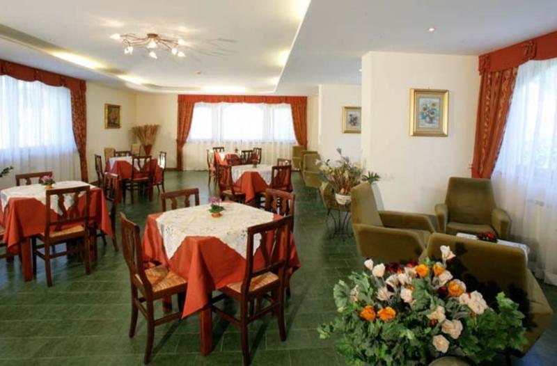 Hotel Fai Fai della Paganella Luaran gambar