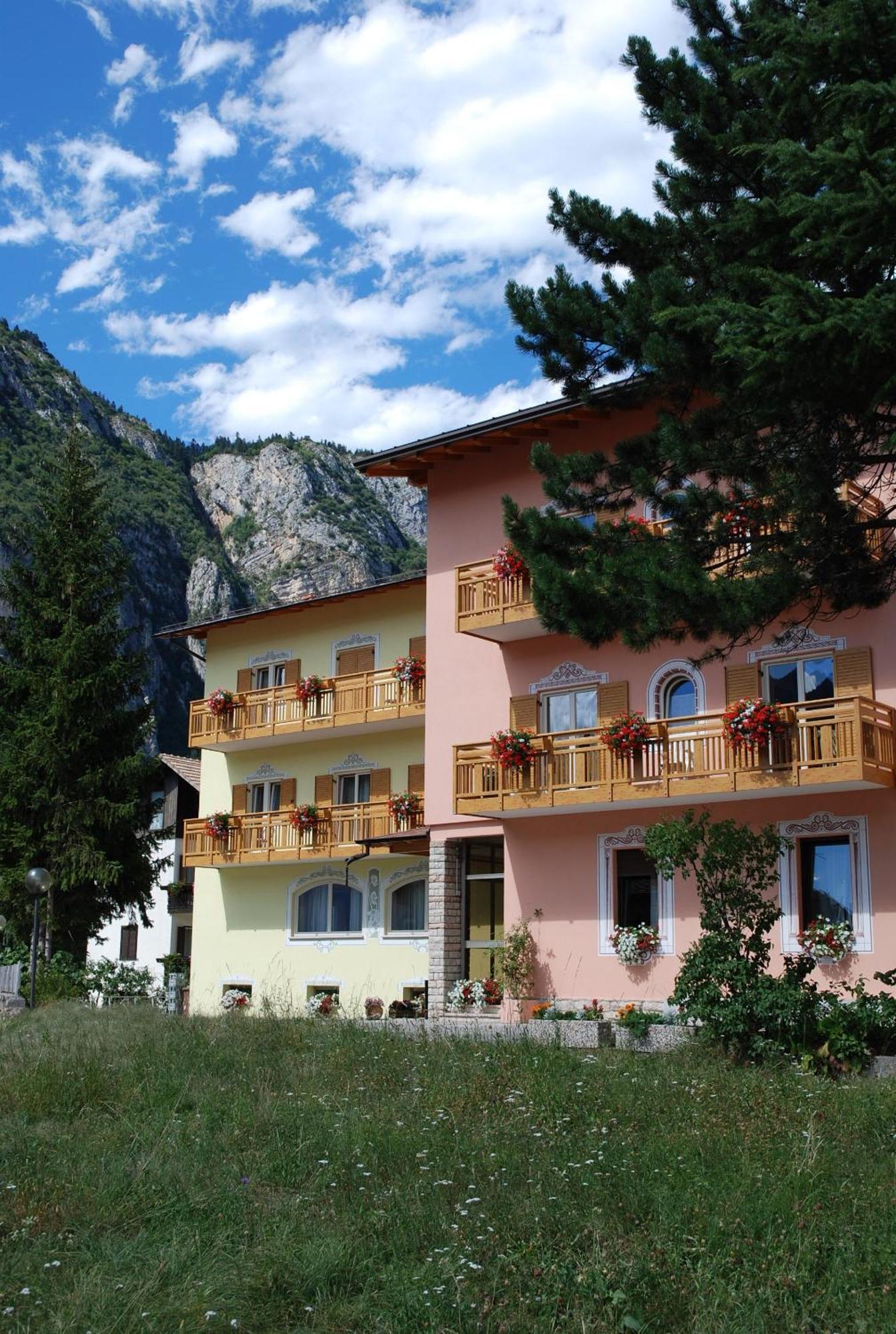 Hotel Fai Fai della Paganella Luaran gambar